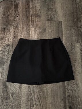 Abercrombie & Fitch Curve Love Mini Skort - Black - Size Medium